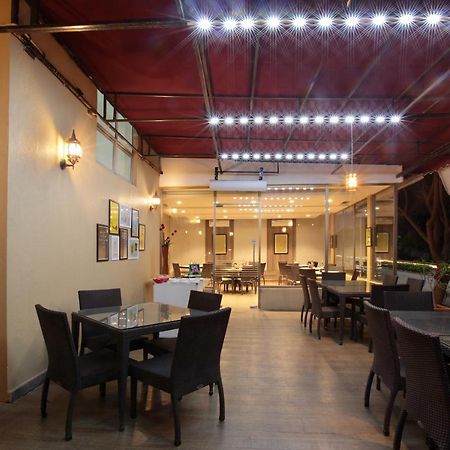 Starlit Suites Bangalore Kammasandra Exteriör bild