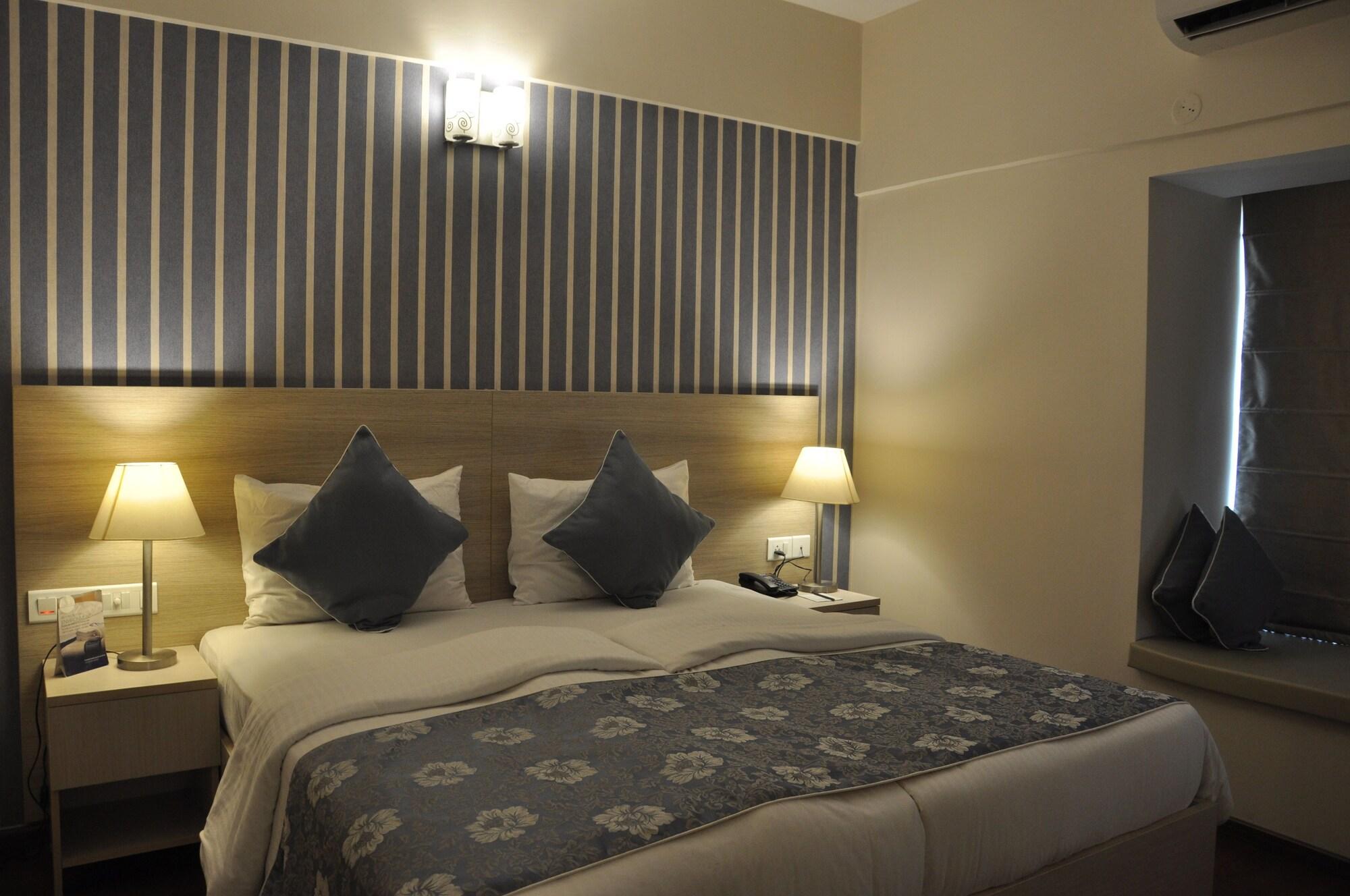 Starlit Suites Bangalore Kammasandra Exteriör bild