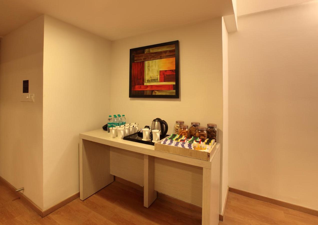Starlit Suites Bangalore Kammasandra Exteriör bild