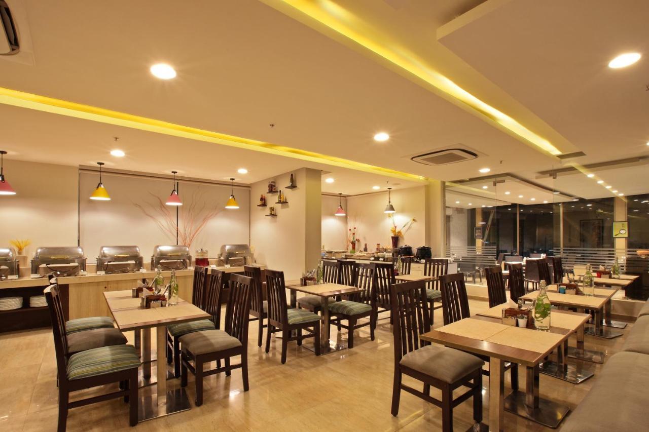 Starlit Suites Bangalore Kammasandra Exteriör bild