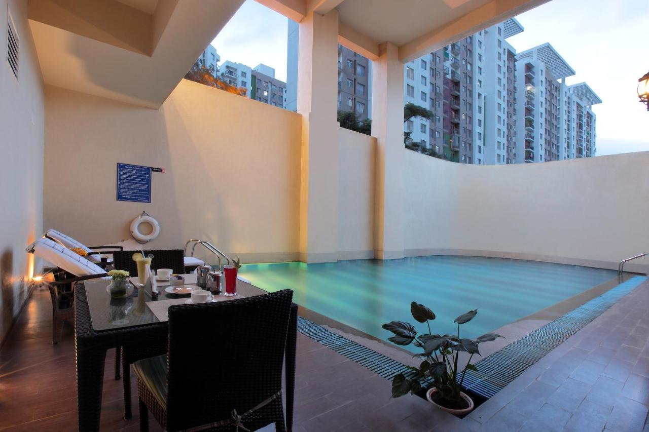 Starlit Suites Bangalore Kammasandra Exteriör bild